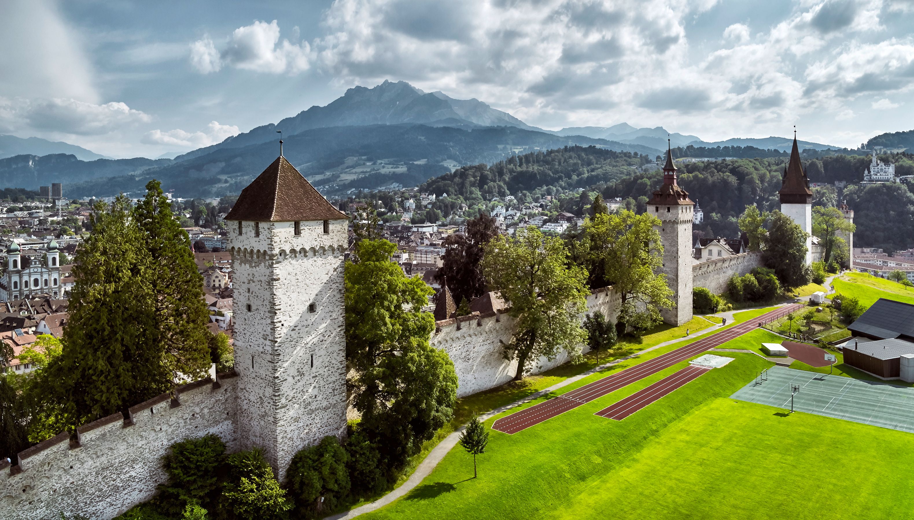 83_Filmlocation_Museggmauer_002.jpg