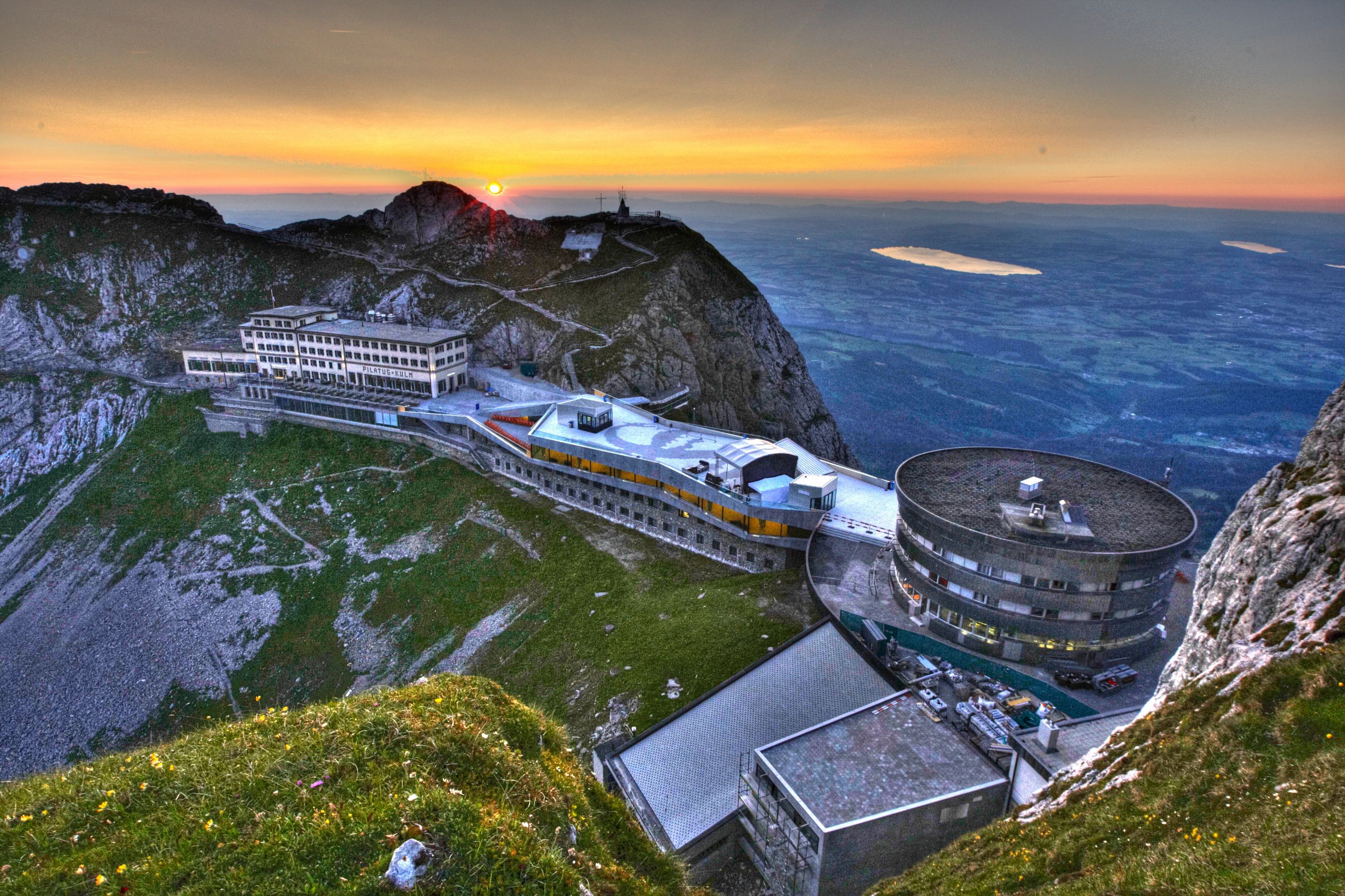 Pilatus_AG030711-0139_40_41_tonemapped-78.jpg