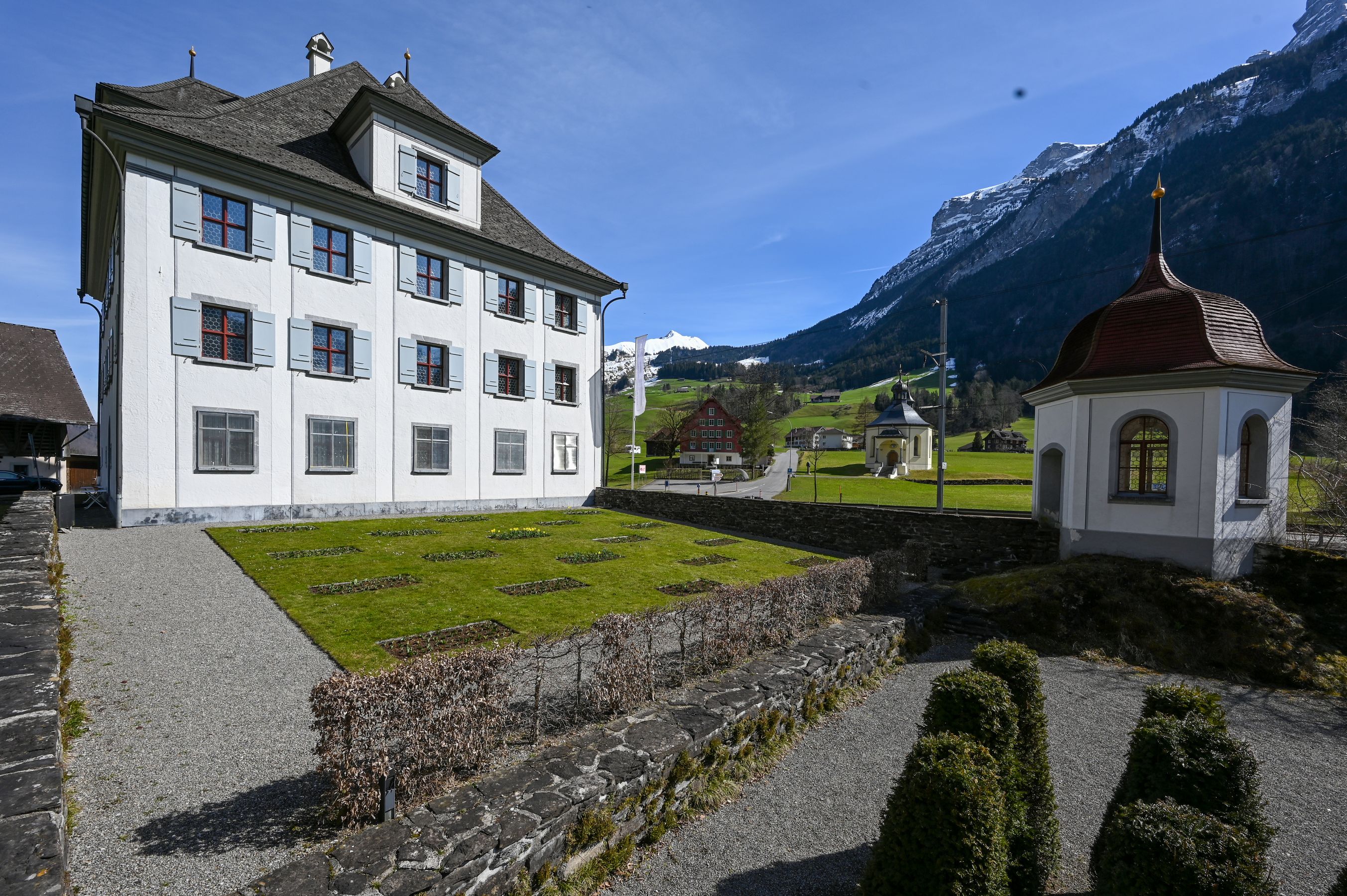 119-6 Kloster Engelberg _ Herrenhaus Grafenort_06.jpg