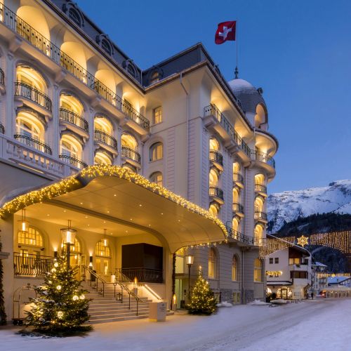 KIBXO1_Exterior_ChristmasFestive.jpg