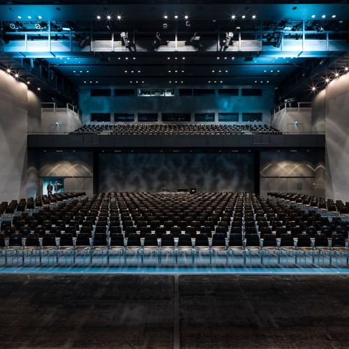 Luzerner_Saal_Buehnensicht.jpg