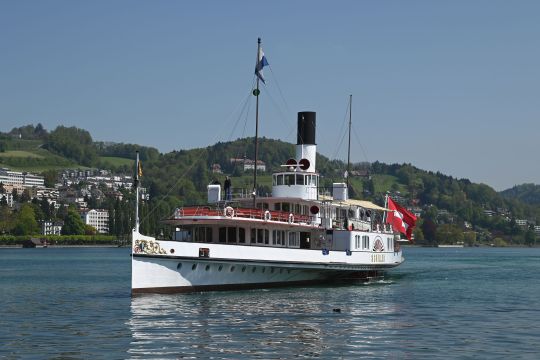 10_CH_SGV_Sr_PF_Luzern vor Brücke 6o v v Bb_2022-04-28.jpg